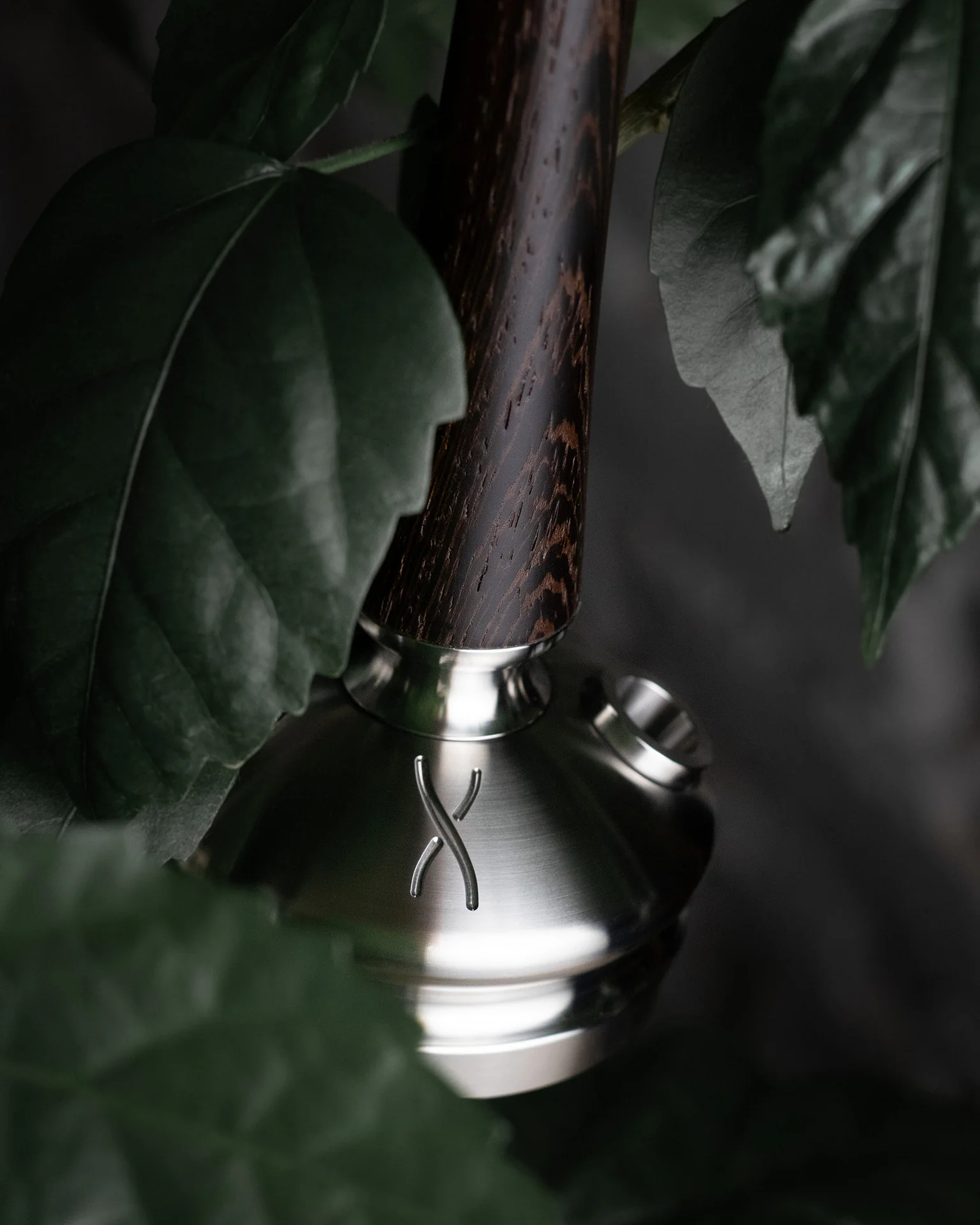 Natural wood trim on a HOOB Go Pro Wood hookah